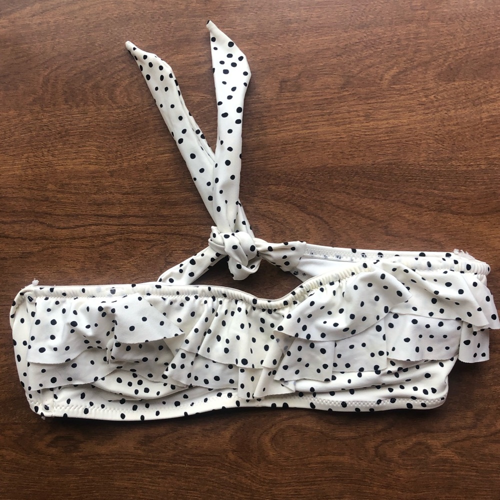 💛💜3 for $20 💜💛H&M polka dot ruffle bikini top